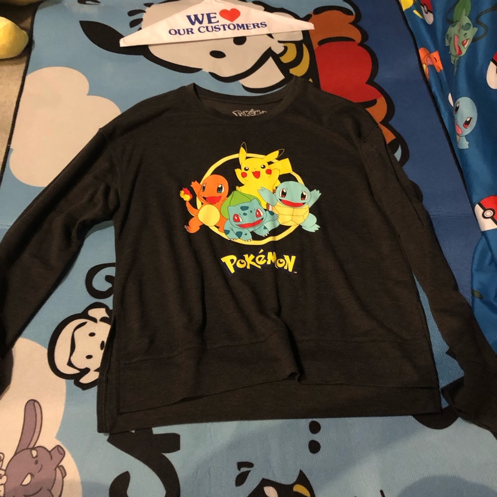 Pokémon long shelve shirt